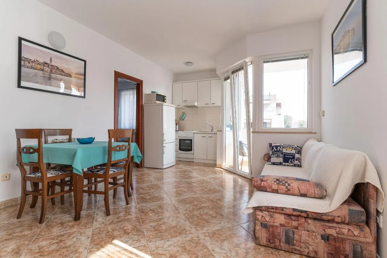 Apartments Anamarija Rovinj 0*,